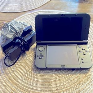Nintendo DS XL with stand and charger